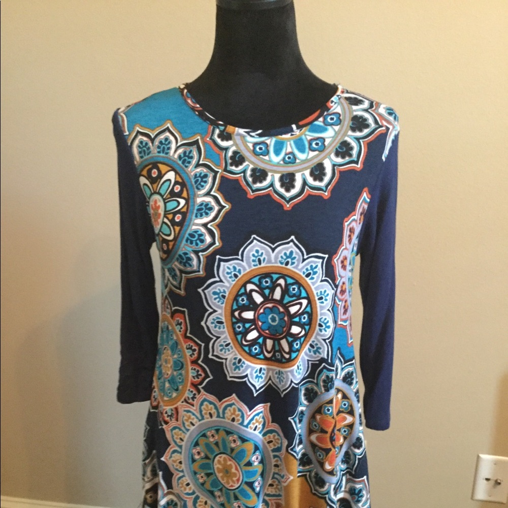 DRESS
